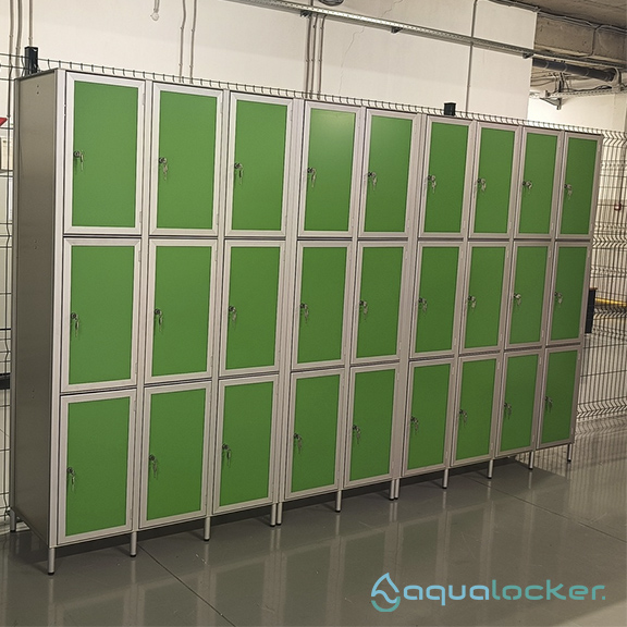 Шкафы "AquaLocker" фармацевтической компании "ЛЕККО"