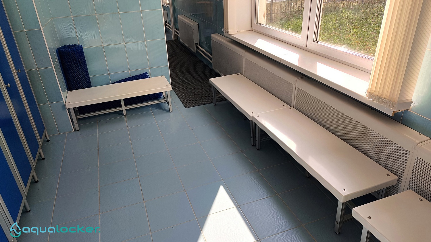 Шкафы и скамейки «AquaLocker» в Городском психолого-педагогическом центре ( Москва)